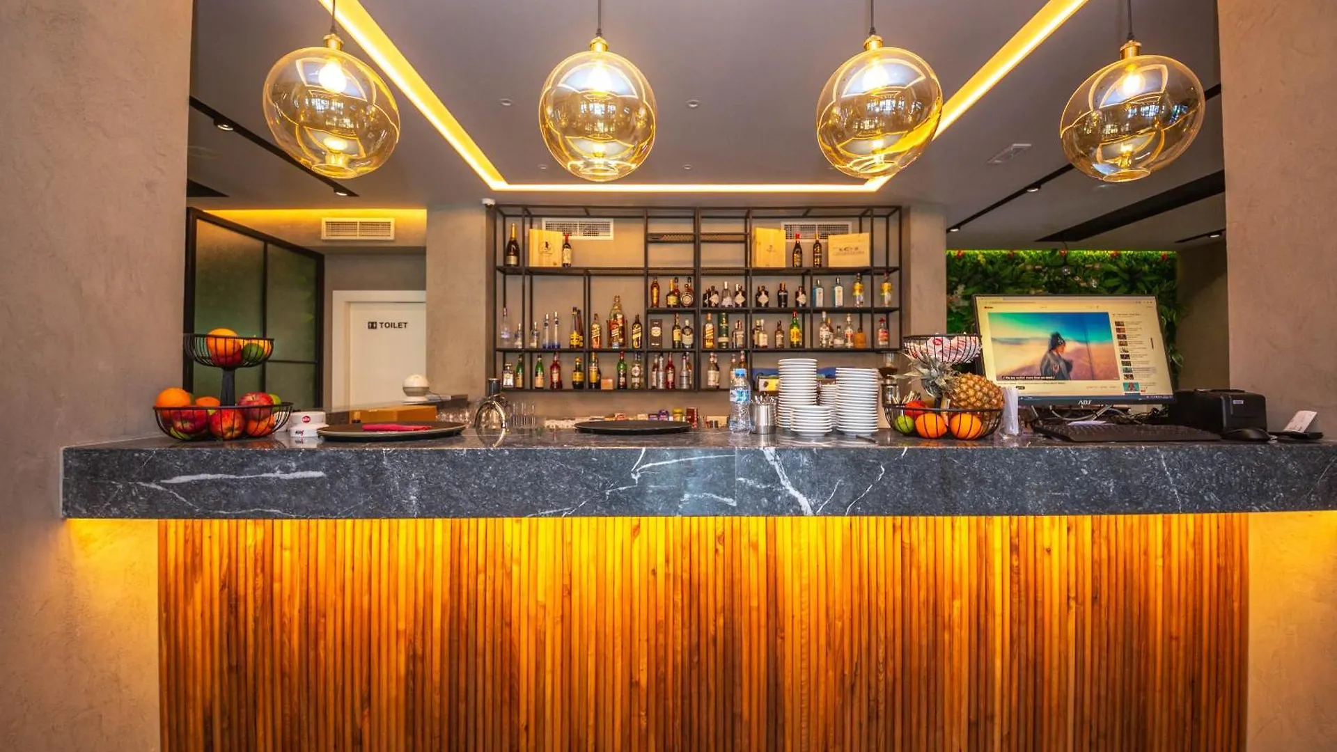 ****  Hotel Riviera Kamez Albánie